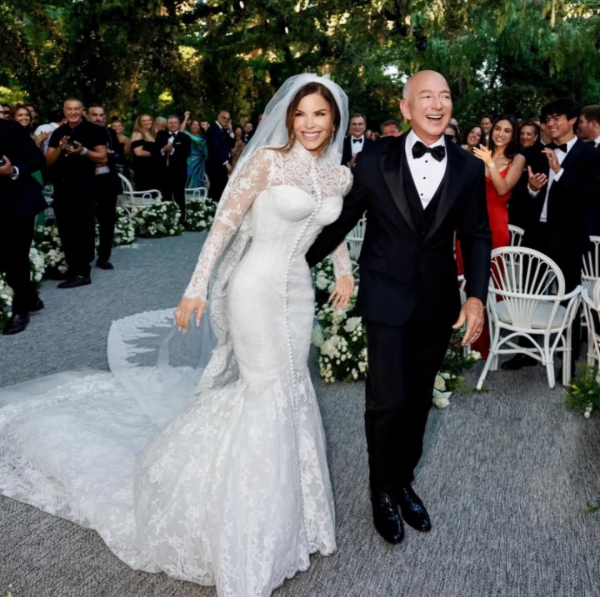 天盈资本 她凭啥，真实出演“全球首富爱上绝经的我”？